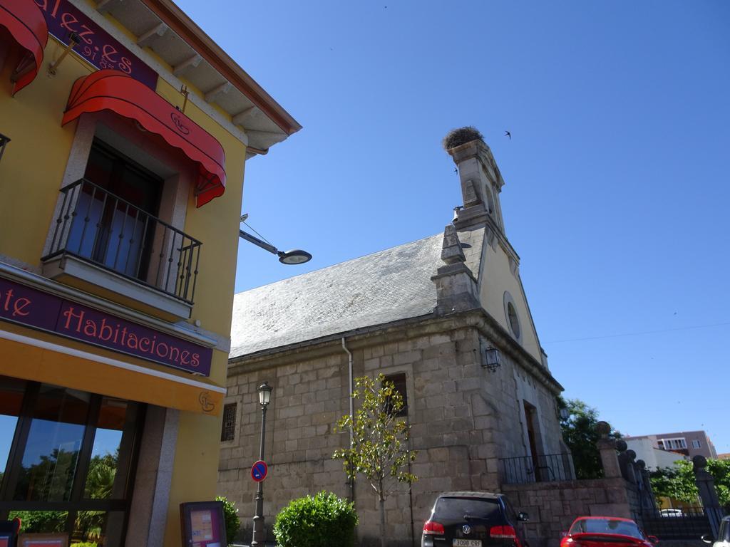 Hostal Gonzalez Guadarrama Exterior photo